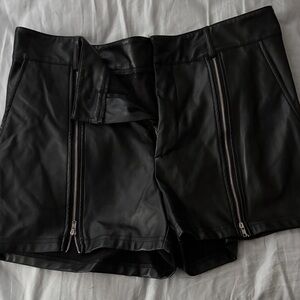 Black Leather men’s short SHEIN large